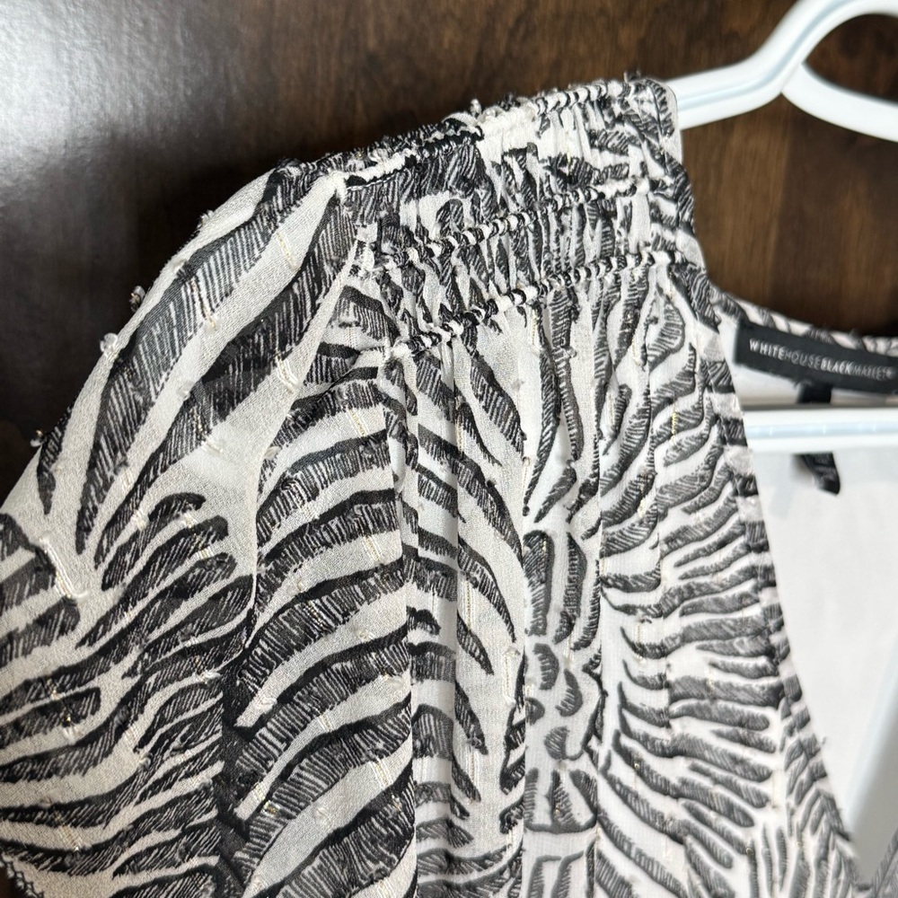 White House Black Market nautical Shell Print Blouse Size XS W/ metallic Shimmer - Picture 6 of 12